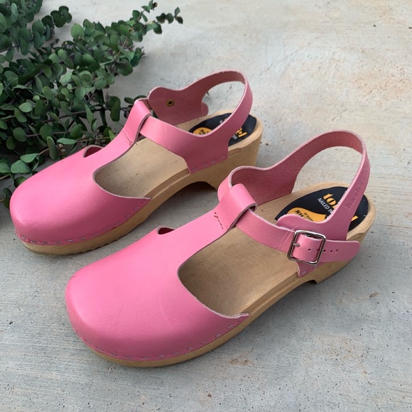 Swedish Hasbeens Shoes - Swedish Hasbeens T-Strap Clogs